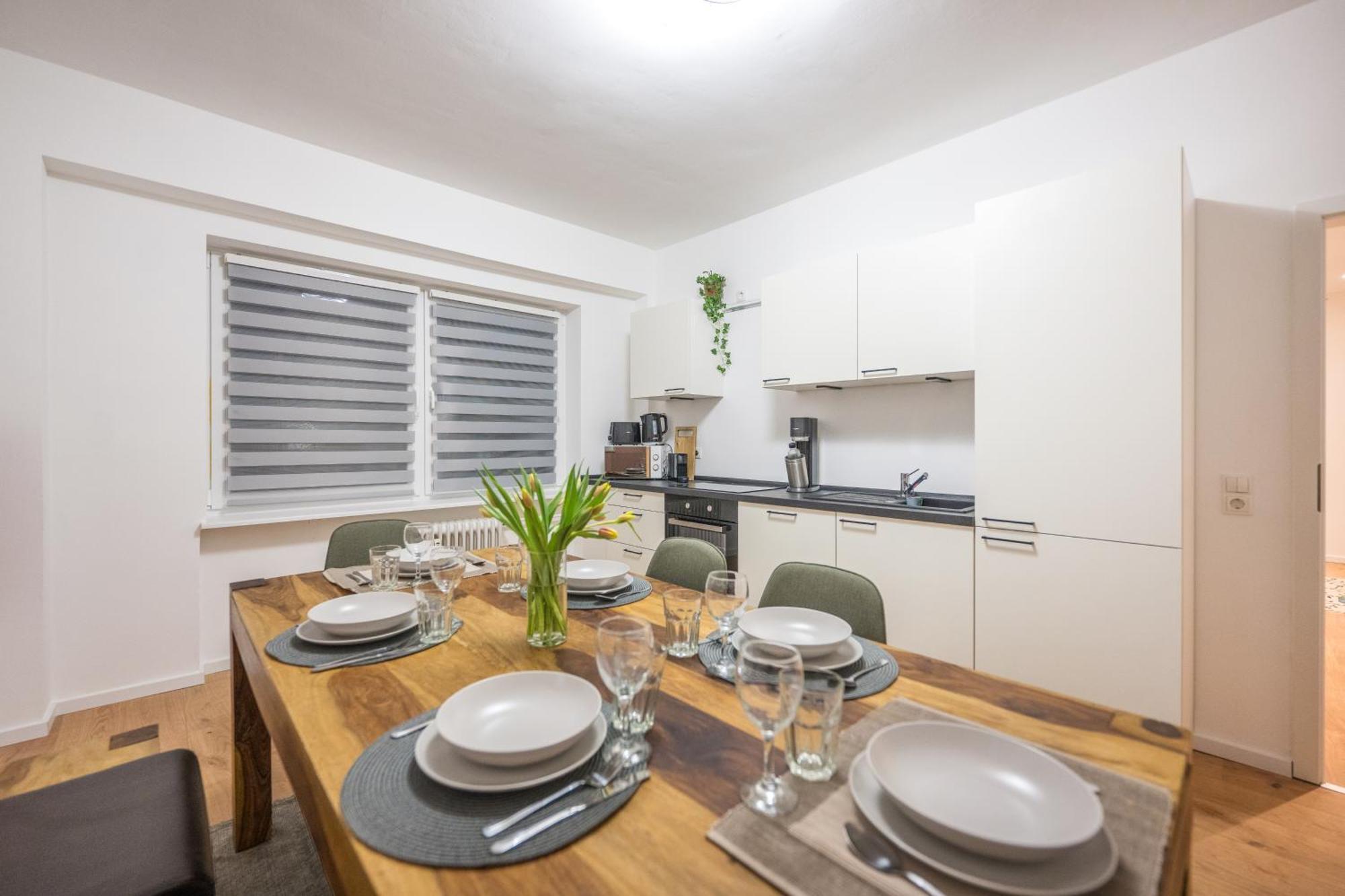 Neu: 100M² - Ideal Fuer Familien/Geschaeftsr. - Hbf Koblenz  Luaran gambar